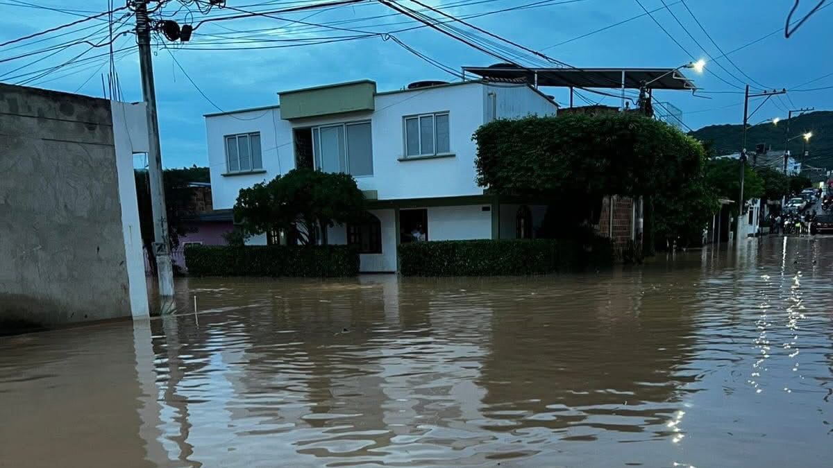 Mal manejo de basuras por parte de la comunidad, sería la causante de inundación en Los Patios