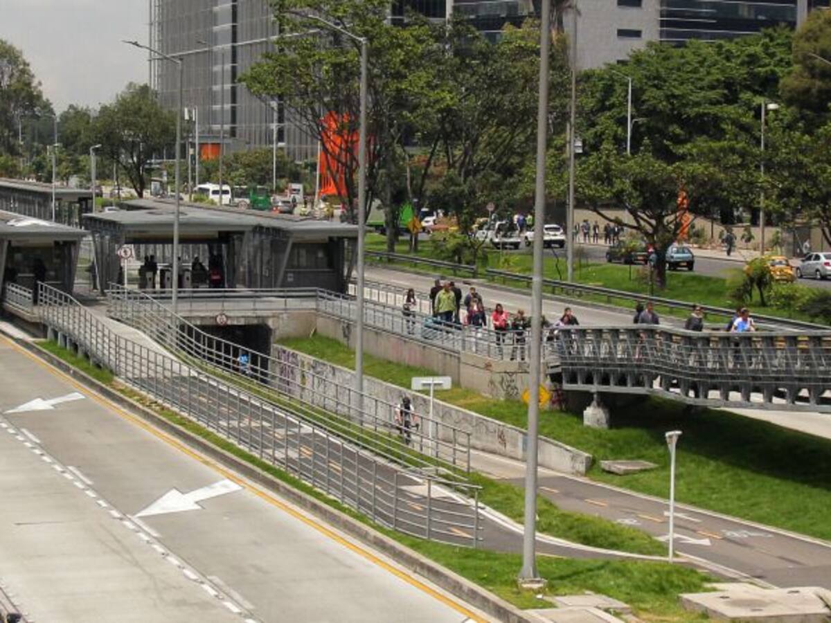 Acuerdan $4 billones para troncales de Transmilenio al Metro