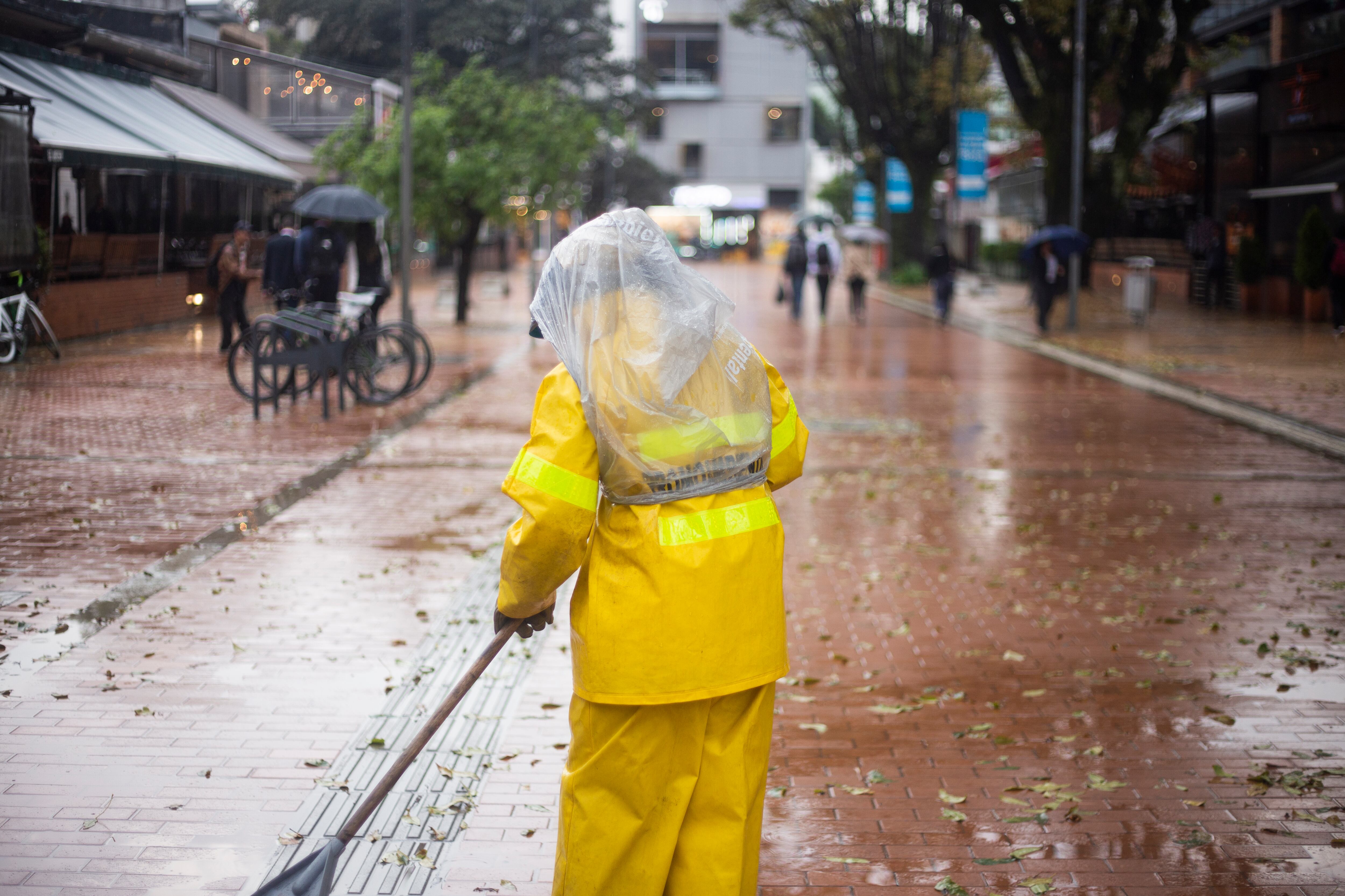 Lluvias en Bogotá. Imagen vía Getty Images