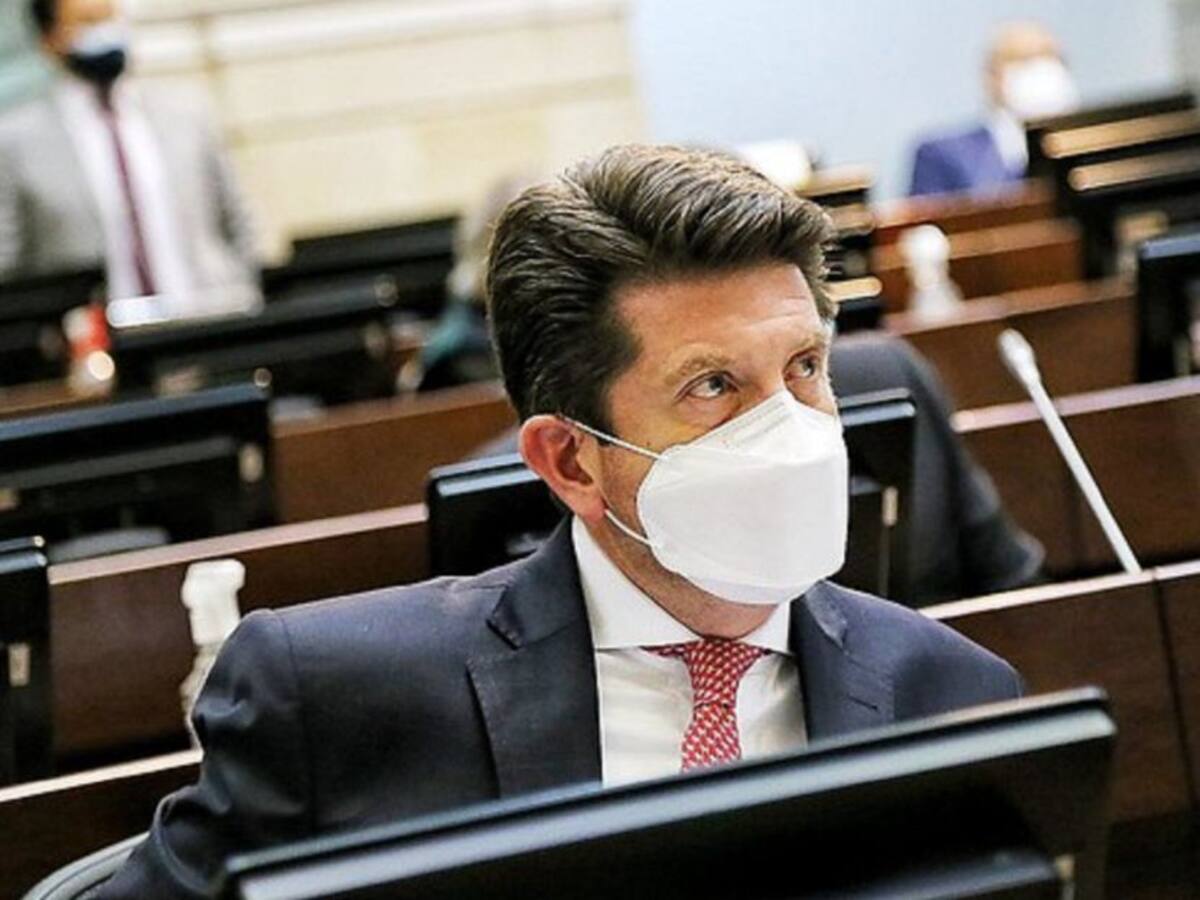 Así fue la moción de censura al MinDefensa en el Senado