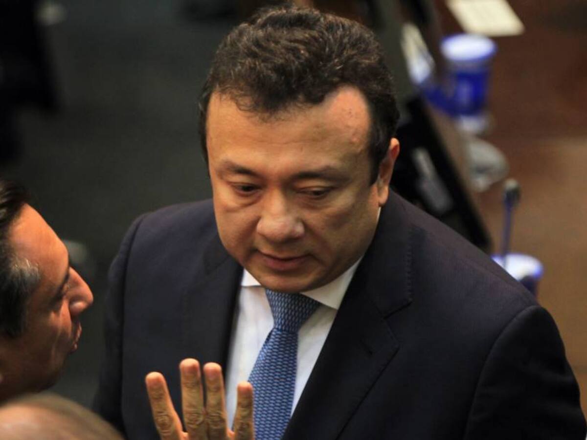 Procuraduría inhabilitó por 12 años al exsenador Pulgar Daza por intento de soborno