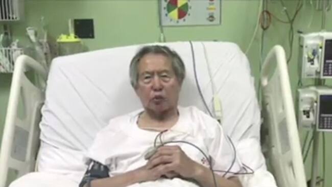Alberto Fujimori aseguró que la noticia del indulto humanitario lo "sorprendió" en la unidad de cuidados intensivos de la clínica. Foto: Agencia EFE