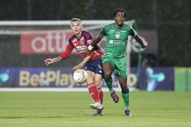 Daniel Torres de Medellín y Kevin Londoño de La Equidad en duelo por la Liga Colombiana / Colprensa