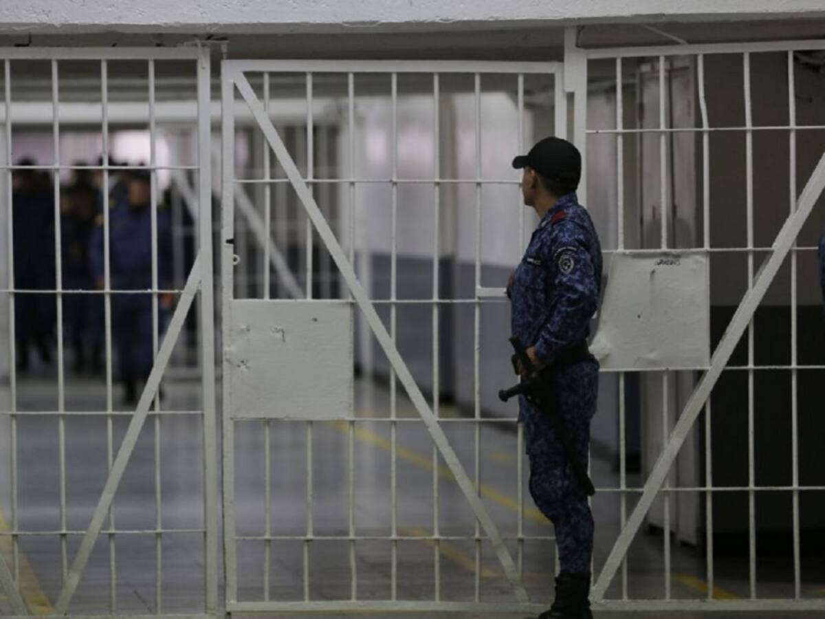 En riña muere recluso en la cárcel Modelo
