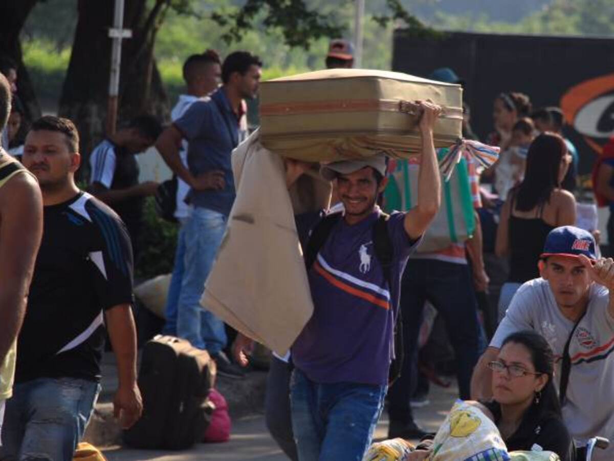 Gobierno autoriza nuevo plazo para permiso de permanencia a venezolanos