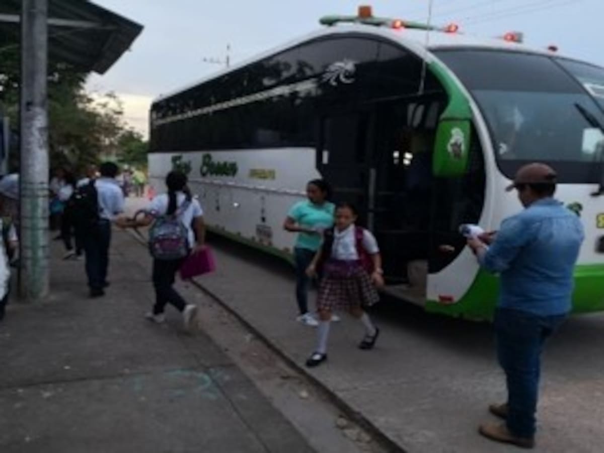 Unos mil estudiantes se quedaron sin transporte escolar en Puerto Boyacá