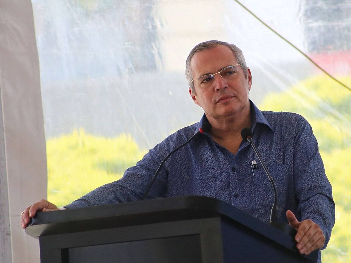 Necesitamos un nuevo modelo geopolítico: presidente del Senado, Iván Name