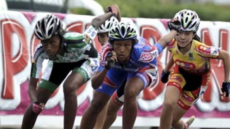 Patinadores colombianos compiten en Cartagena por un cupo en la selección nacional