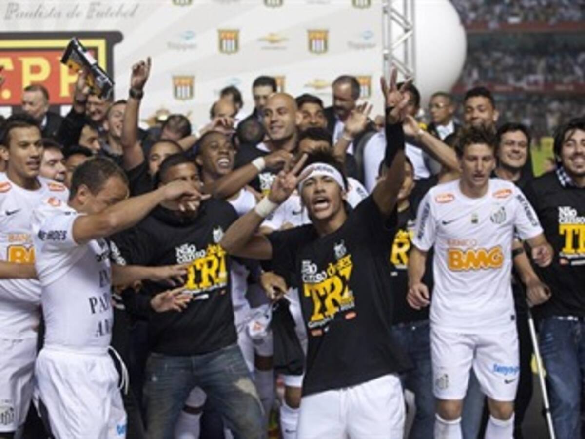 Neymar fue protagonista del tercer título paulista de Santos
