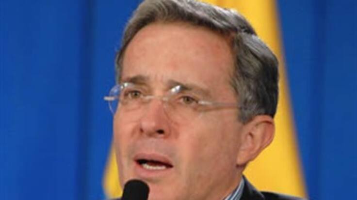 Cerca de 20 billones de pesos en vigencias futuras dejaría comprometido el Gobierno Uribe hasta el 2020