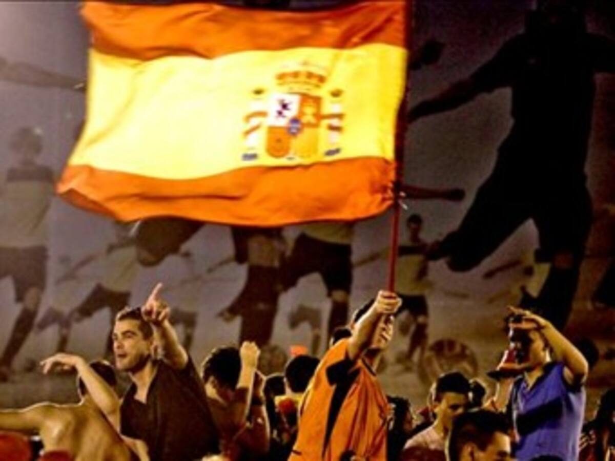 Selección española campeona del mundo llega a aeropuerto de Madrid