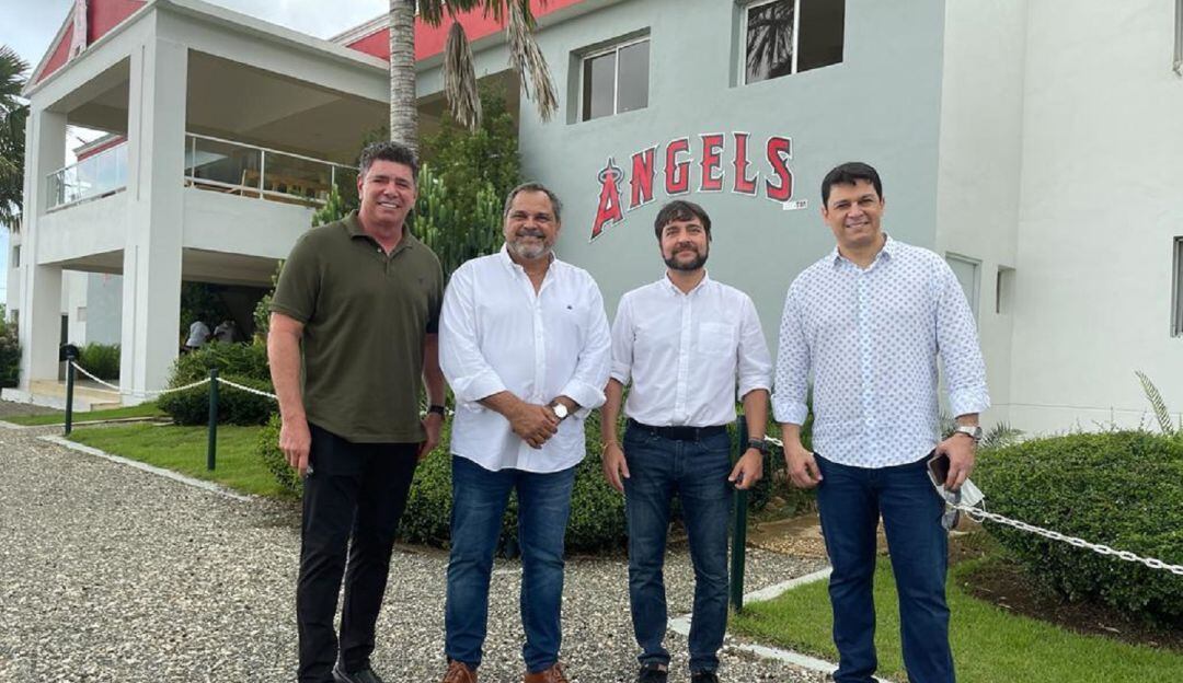 Alcalde Jaime Pumarejo en sede de los Angels