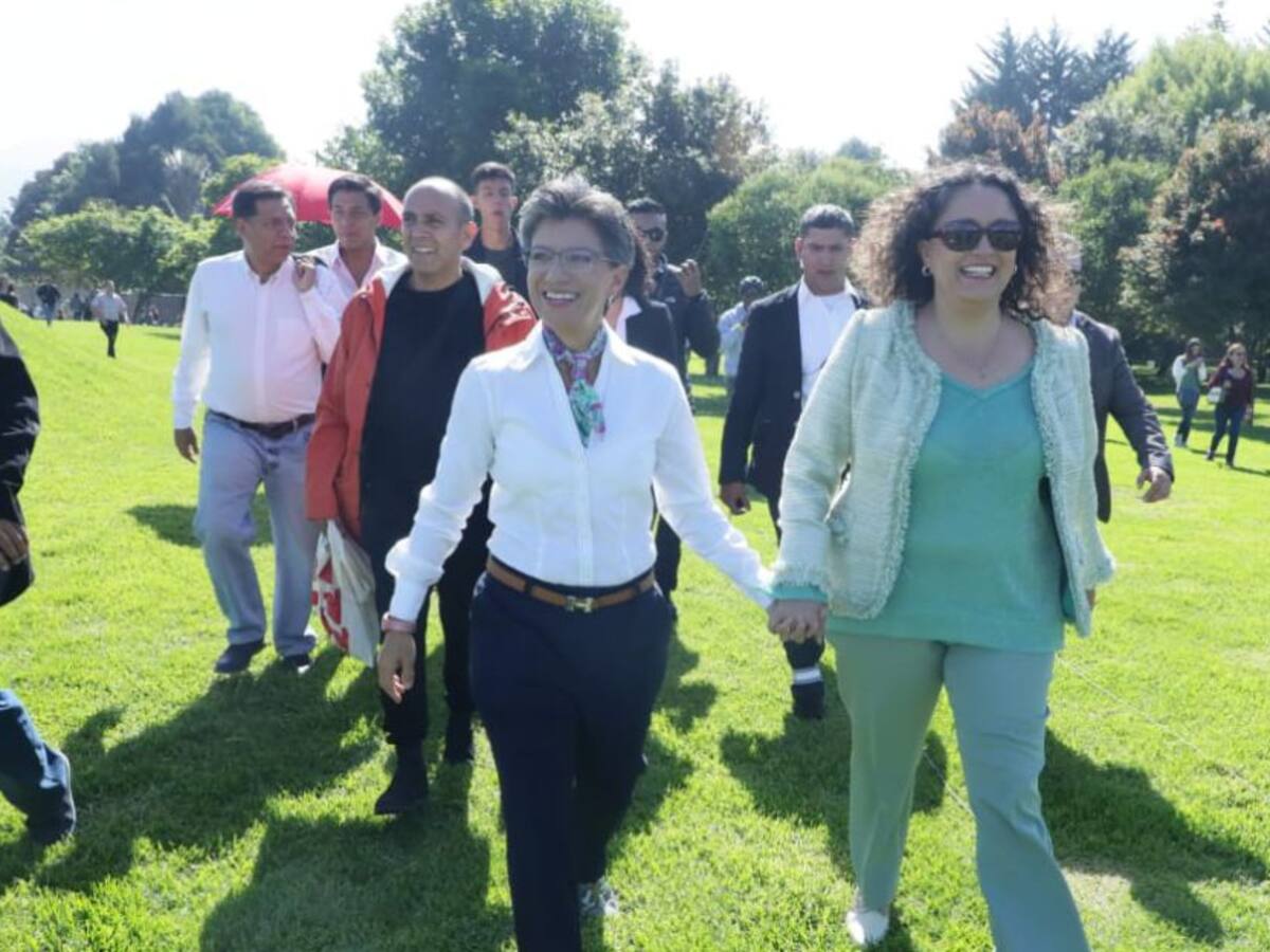 Lozano no tiene inhabilidad por matrimonio con alcaldesa: Procuraduría