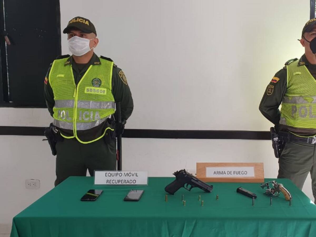 Militar activo venezolano fue descubierto robando celulares en el Área