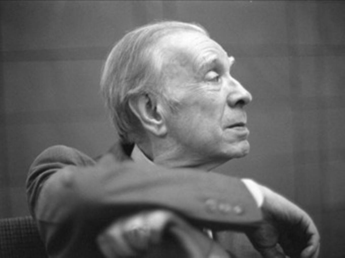Hallan un manuscrito inédito de Borges