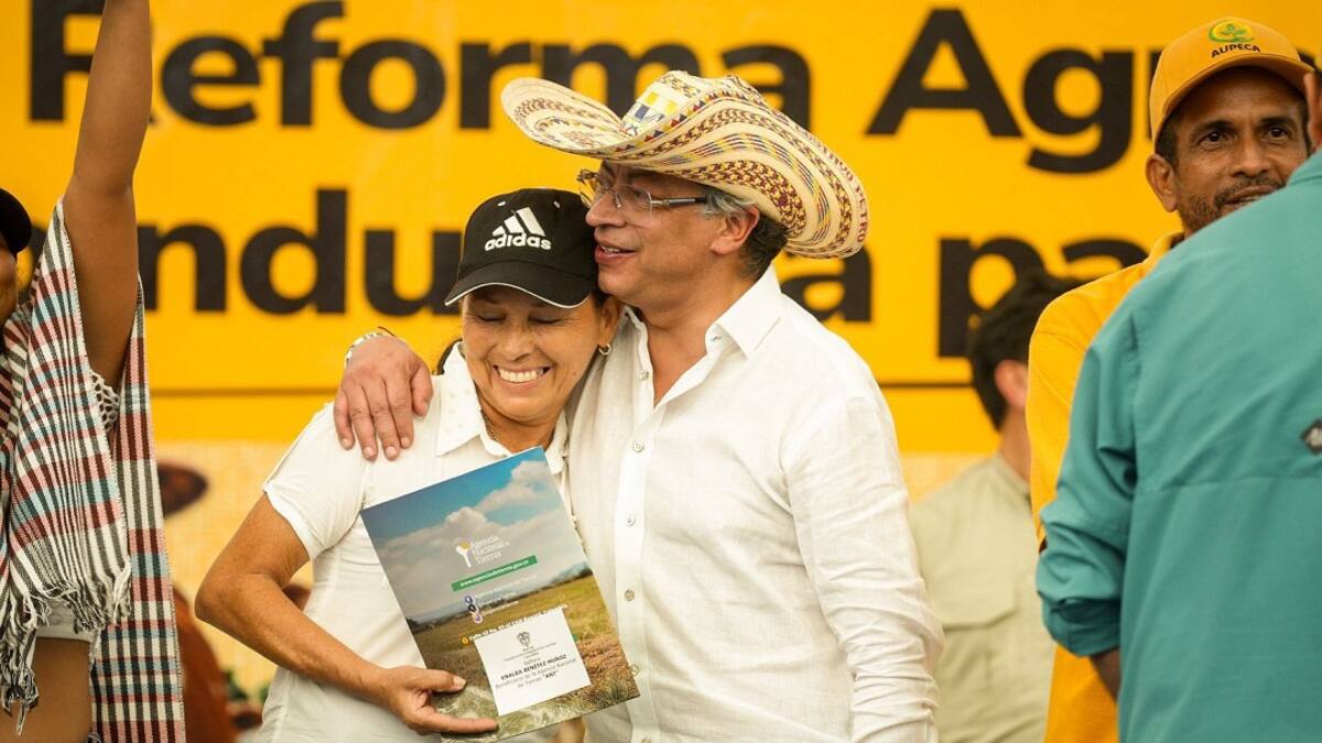 Gobierno le cumple al Cesar: 6.805 hectáreas pasan a manos de campesinos y comunidades étnicas