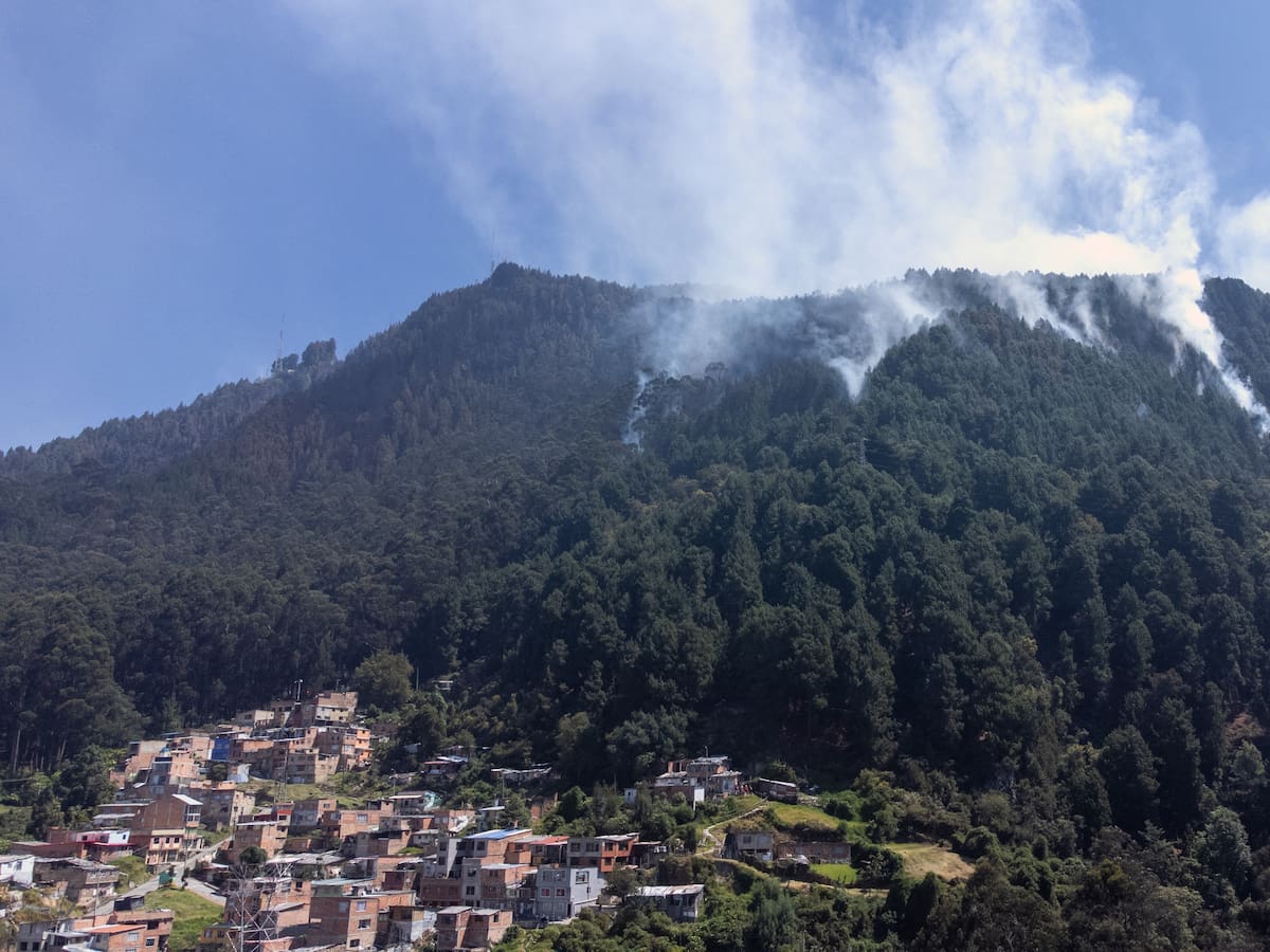 Incendio en El Cable se liquidó en un 95 % y el de Quebrada La Vieja ya está controlado