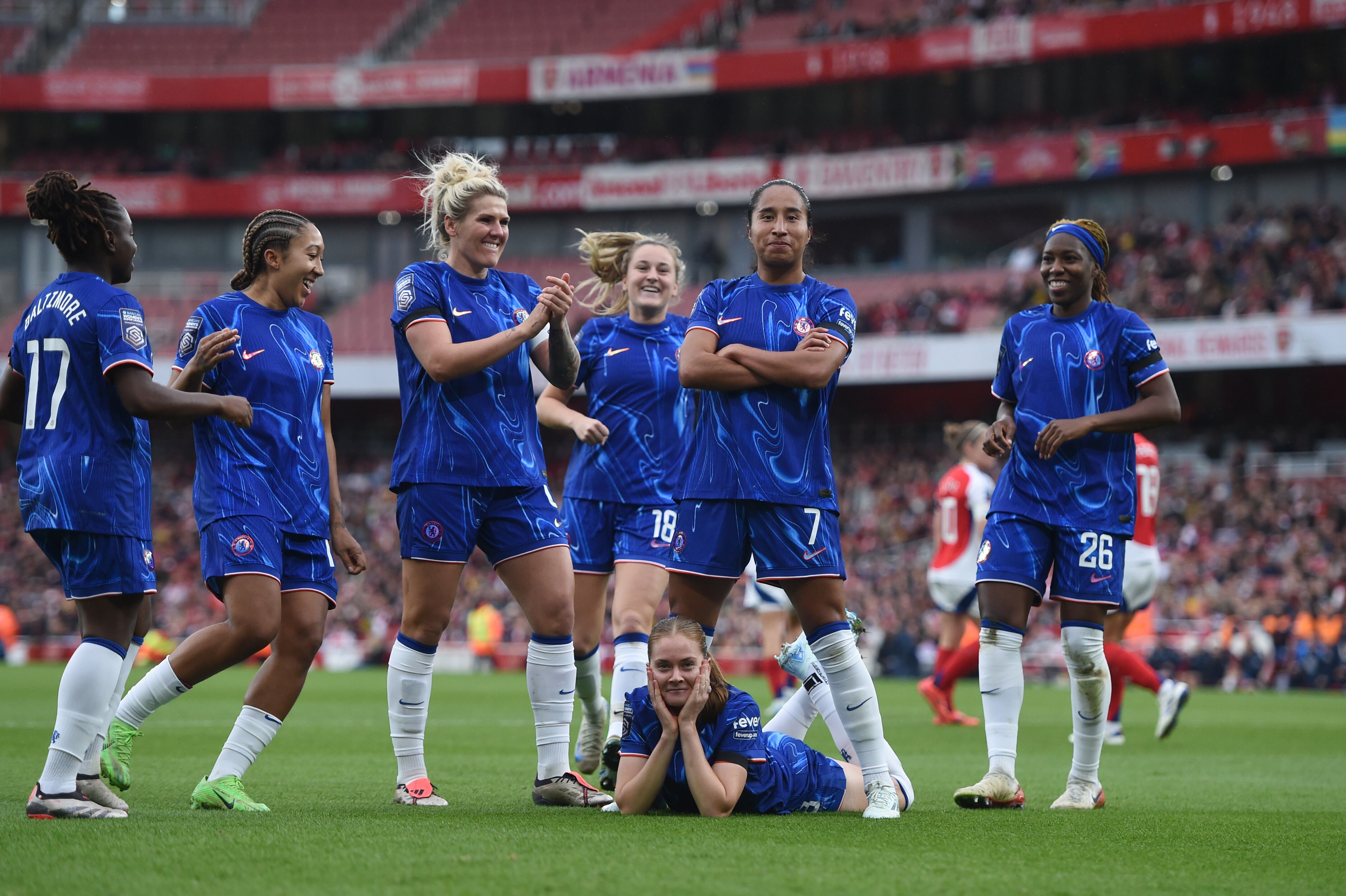 Mayra Ramírez celebra el primer gol del partido ante el Chelsea. (Photo by Harriet Lander - Chelsea FC/Chelsea FC via Getty Images)