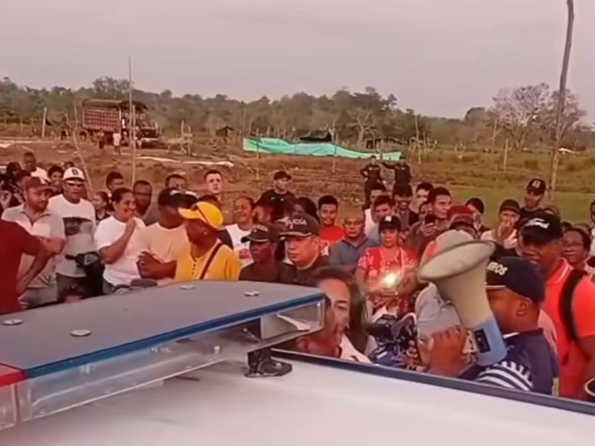 ¿Fue irregular la entrega de tierras de un predio vinculado al paramilitarismo en Necoclí? Debate