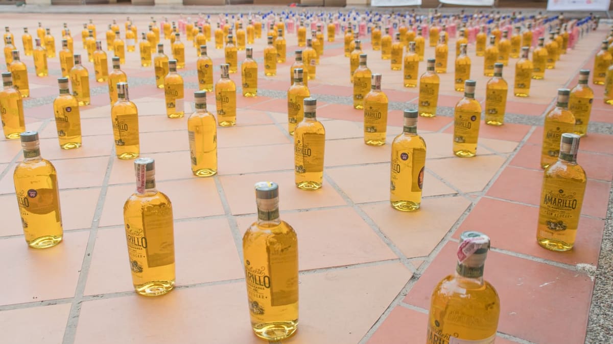 Incautan licor de contrabando y cierran locales donde se comercializaba de manera ilegal