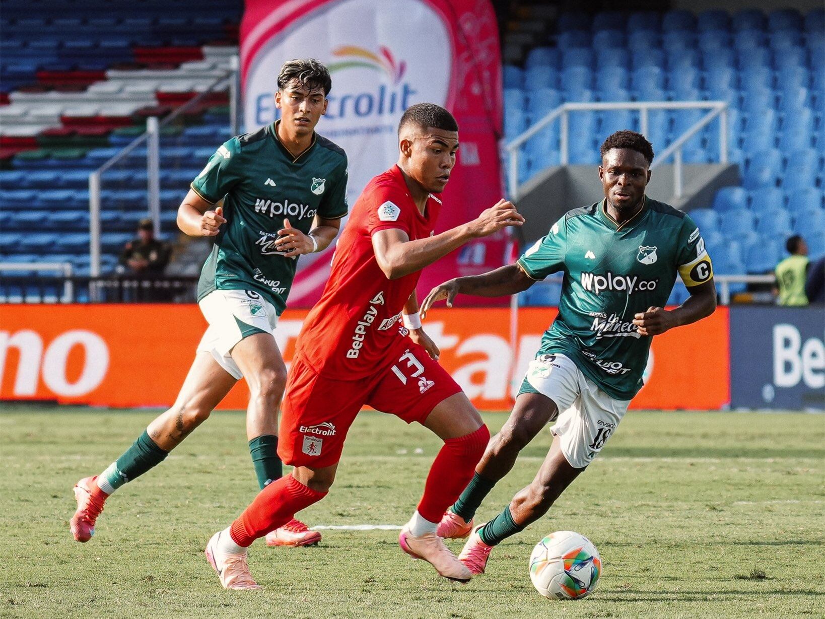 América de Cali vs. Deportivo Cali por la fecha 10 de la Liga Colombiana / @AmericadeCali
