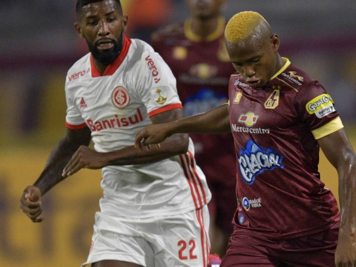 "Me gusta mucho nuestro estilo de tenencia de balón y presión": J. Campaz