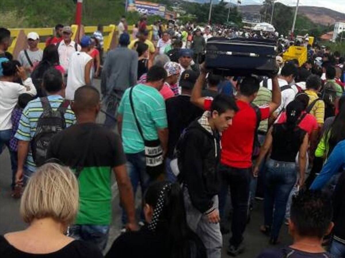 "No se cerrará la frontera este 30 julio" gobernador Vielma Mora