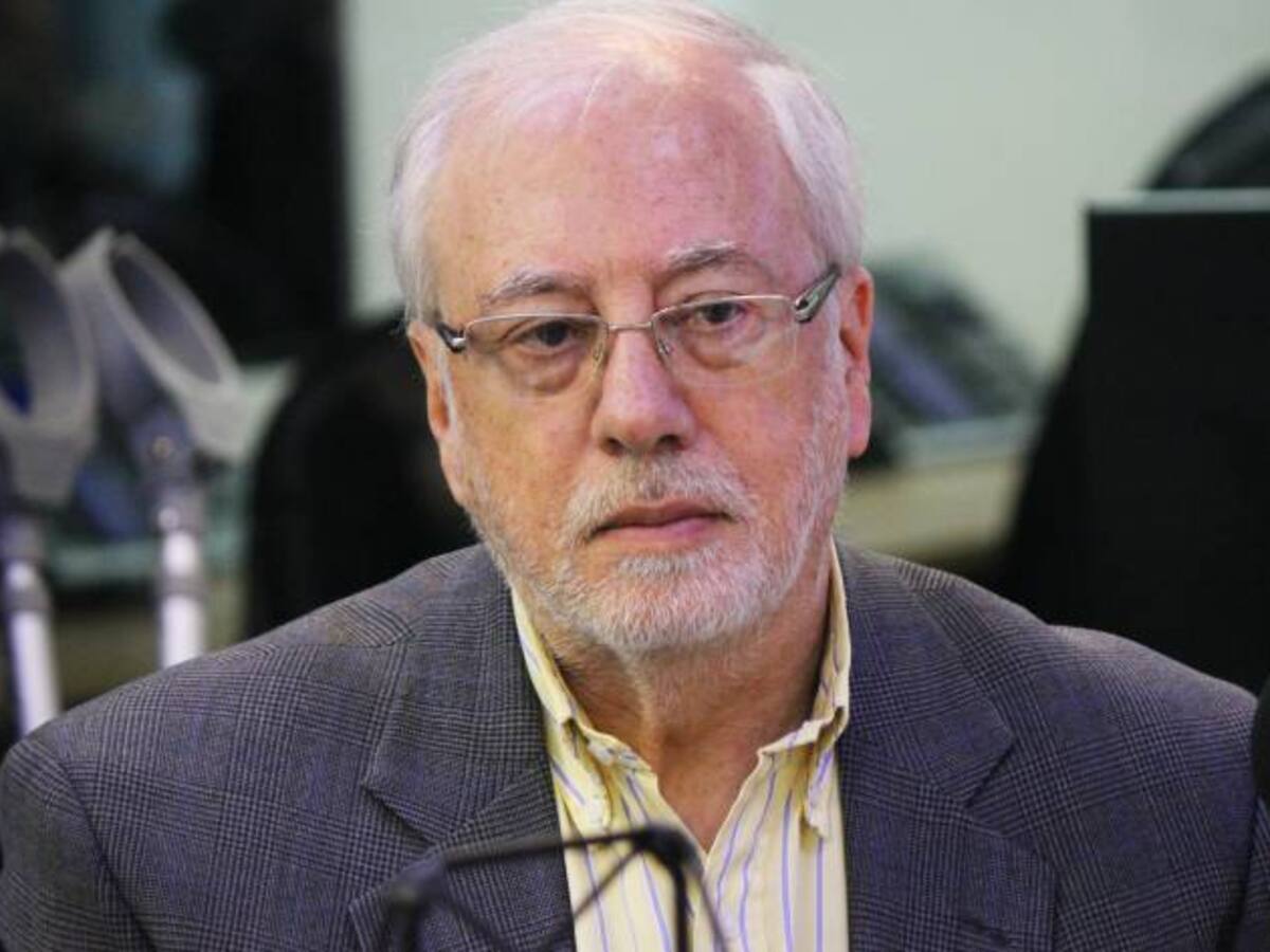 No se puede intervenir el mercado de transporte en favor de intereses particulares: Cabrera