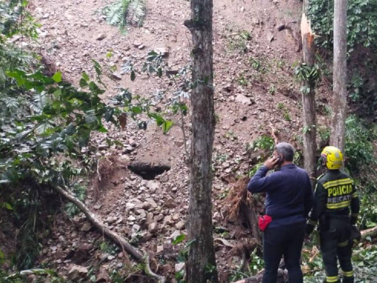 Montaña se desplomó en Floridablanca