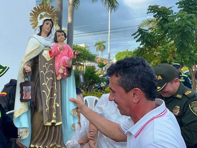 La Virgen del Carmen: Un Regalo de Fe para la Estación de Policía de Arjona, Bolívar