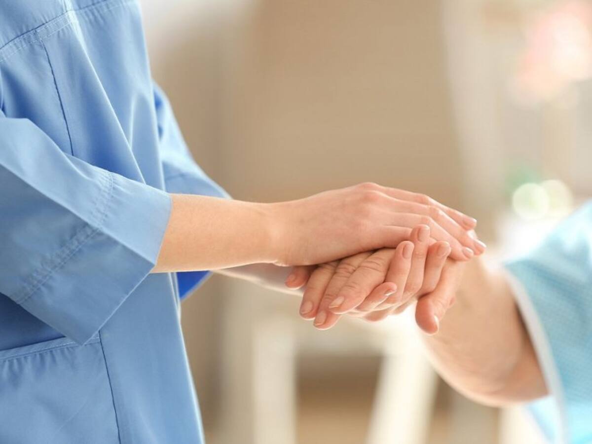 ¿Cómo se logró que paciente con VIH controlara el virus sin medicamentos?