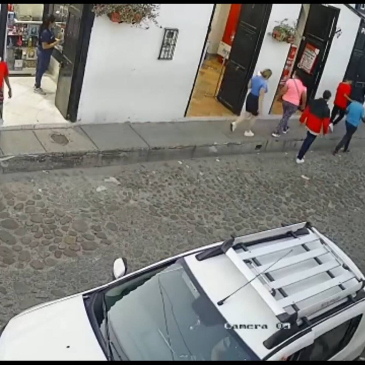Un hombre mató a otro porque le tumbó el casco