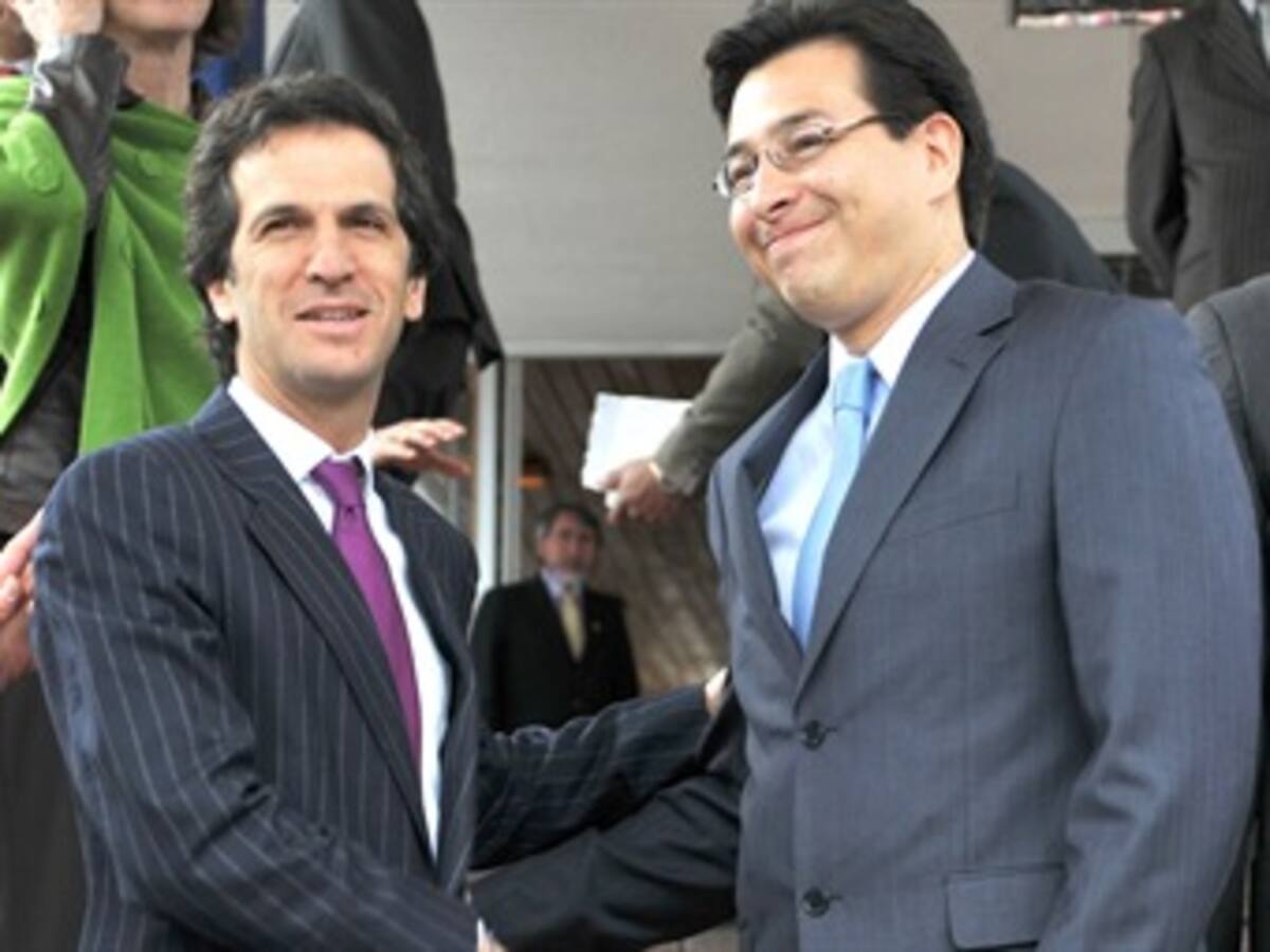 Restablecimiento de relaciones entre Colombia y Ecuador va por buen camino, dicen cancilleres