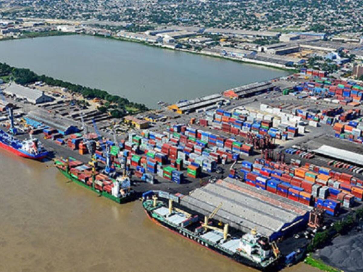 En caída libre el movimiento de carga por crisis en Puerto de Barranquilla