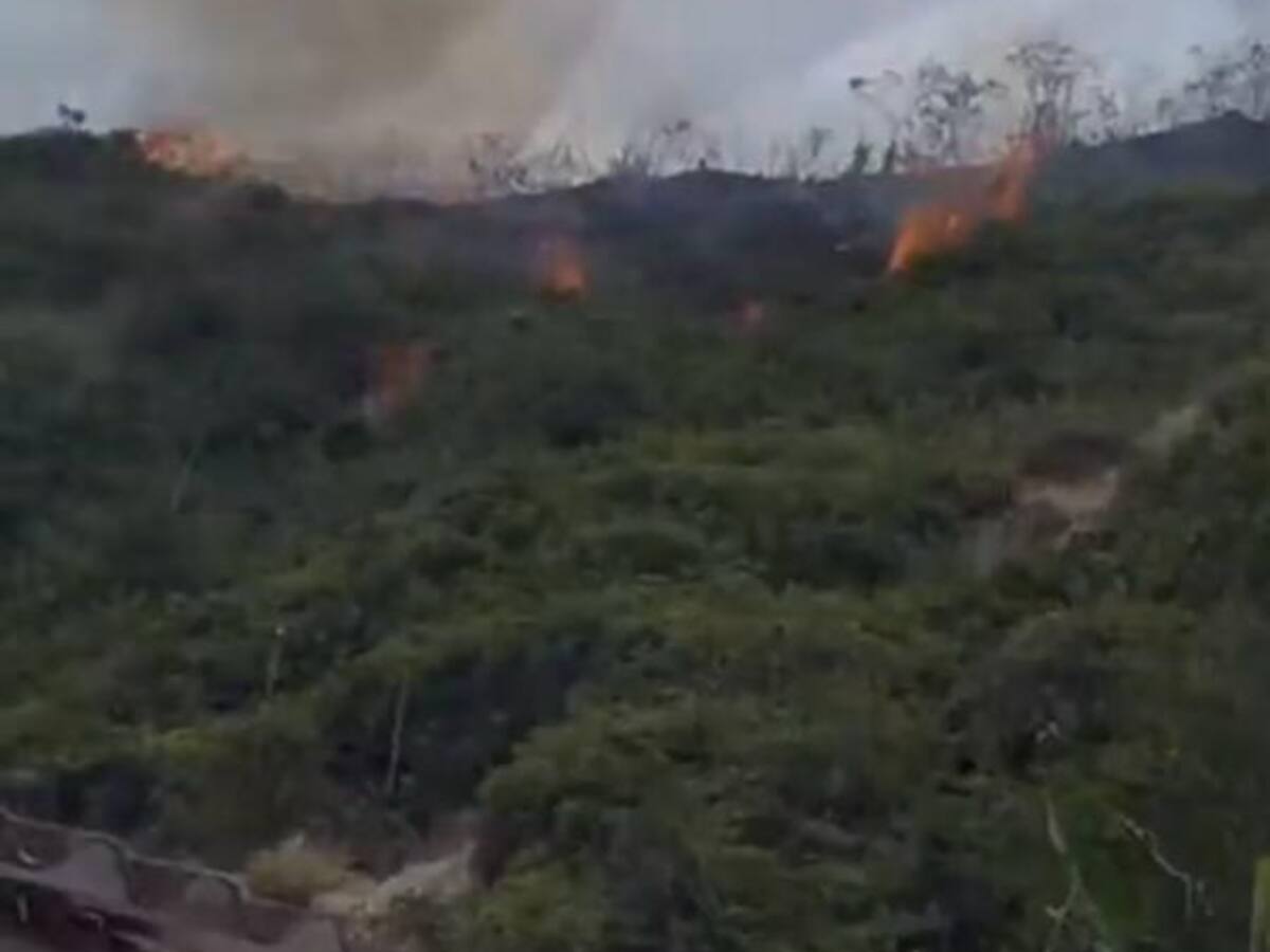 Incendio en Piedecuesta fue controlado hasta la madrugada