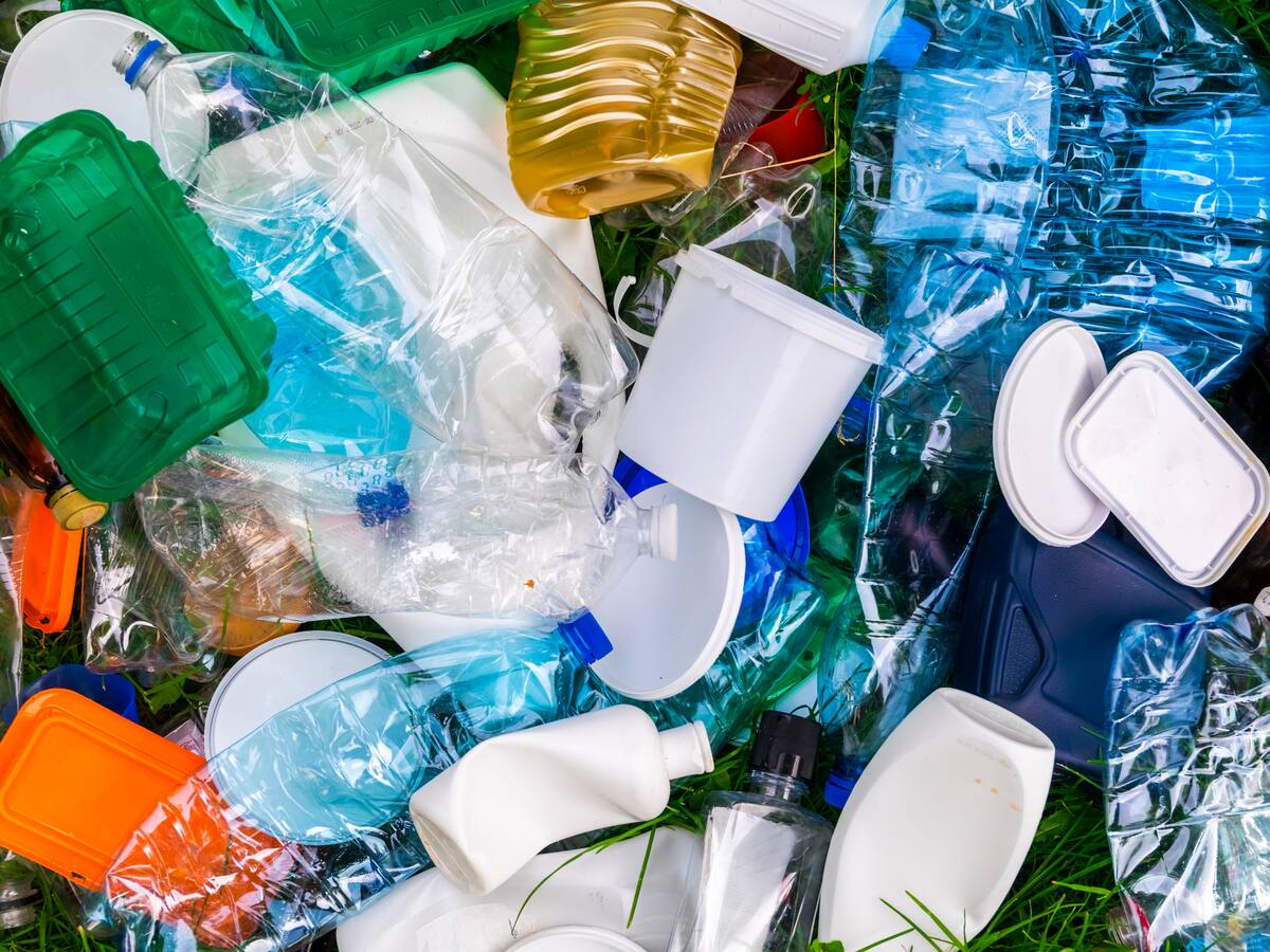 Gremio de plásticos se opone a arancel del 30% impuesto por Ecuador: productos subirían de precio