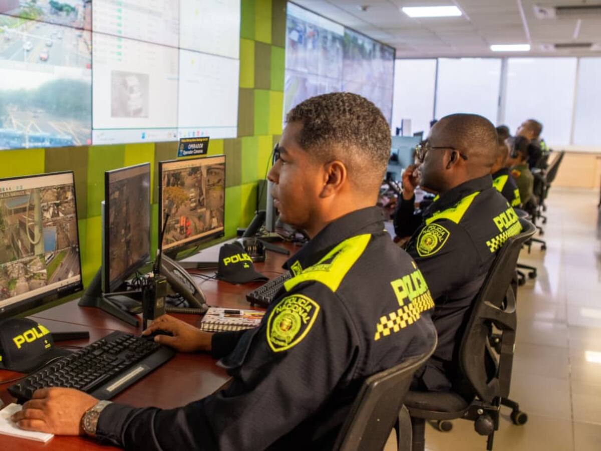 Integran cámaras con reconocimiento facial y de placas al sistema de vigilancia de la Policía Cali