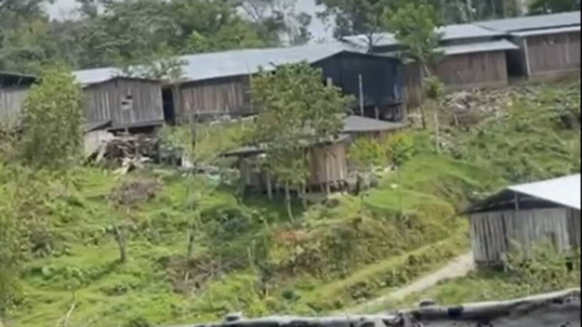 Una vereda en el sur de Bolívar permanece confinada por combates entre el ELN y Clan del Golfo
