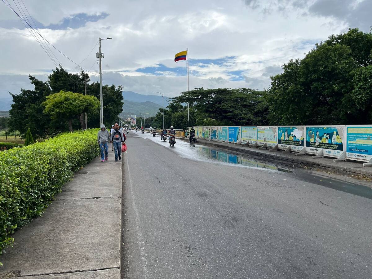 Conductores de transporte público binacional recibieron amenazas de quemar sus carros