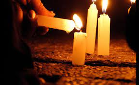 Con velatón rechazan actos de violencia contra los niños en Ibagué.