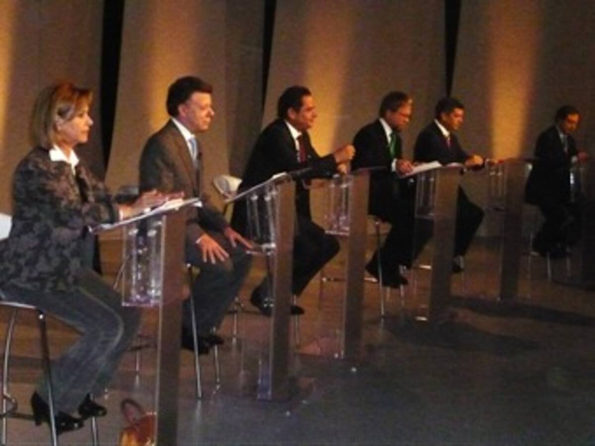 Santos propone que la Fiscalía pase a la Presidencia. Mockus se opone
