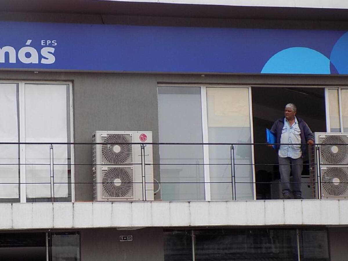 Procuraduría, Defensoría y Contraloría, piden la liquidación de Medimás