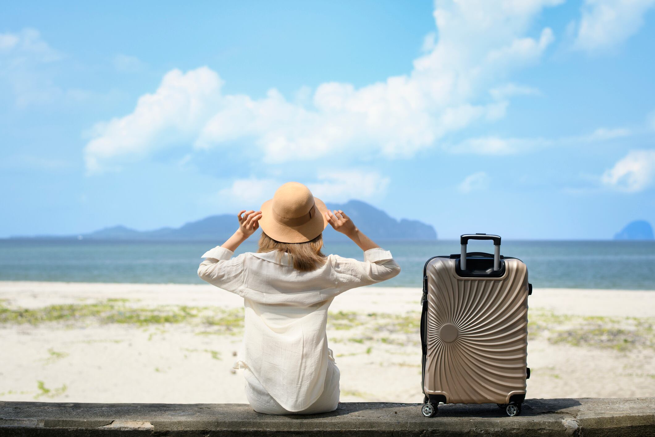 Persona llegando a zona costera, imagen de referencia // GettyImages
