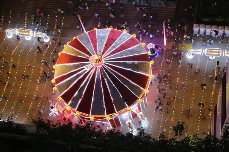 Alumbrado de Medellin fue dedicado a los servicios públicos.