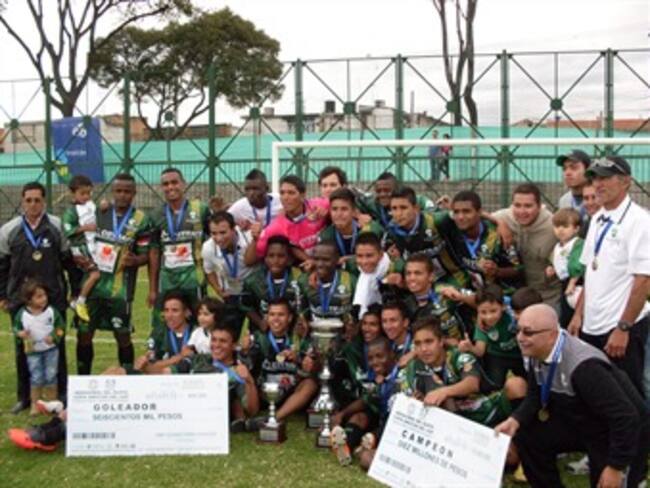 La Equidad se coronó campeón del hexagonal del Olaya por sexta vez