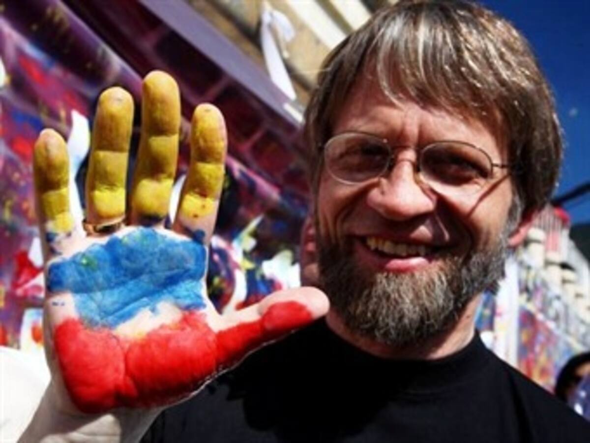 Mockus celebra acogida de las Farc a propuesta de asesorarlas políticamente