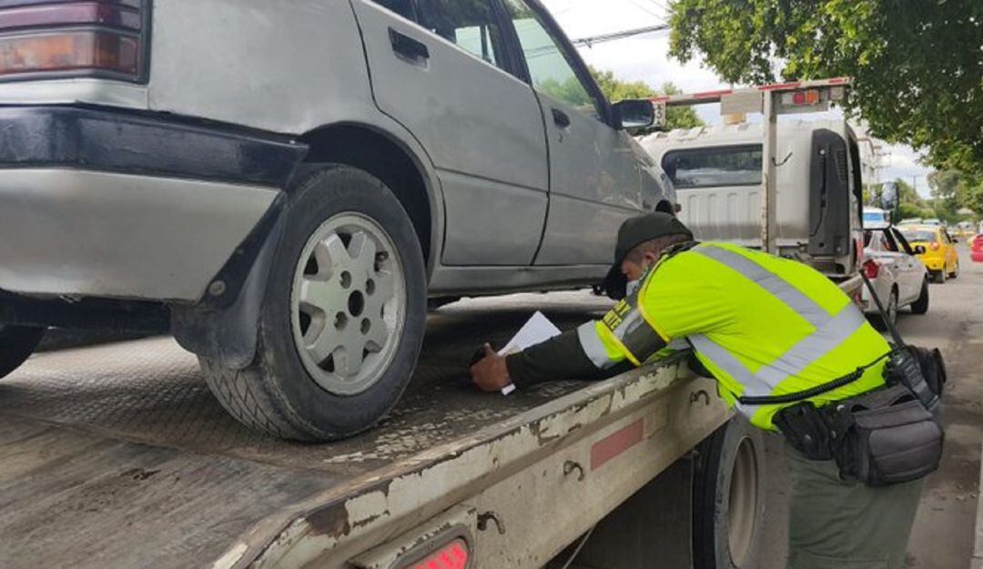 Inmovilizan vehículos con tanques sobredimensionados en Cúcuta