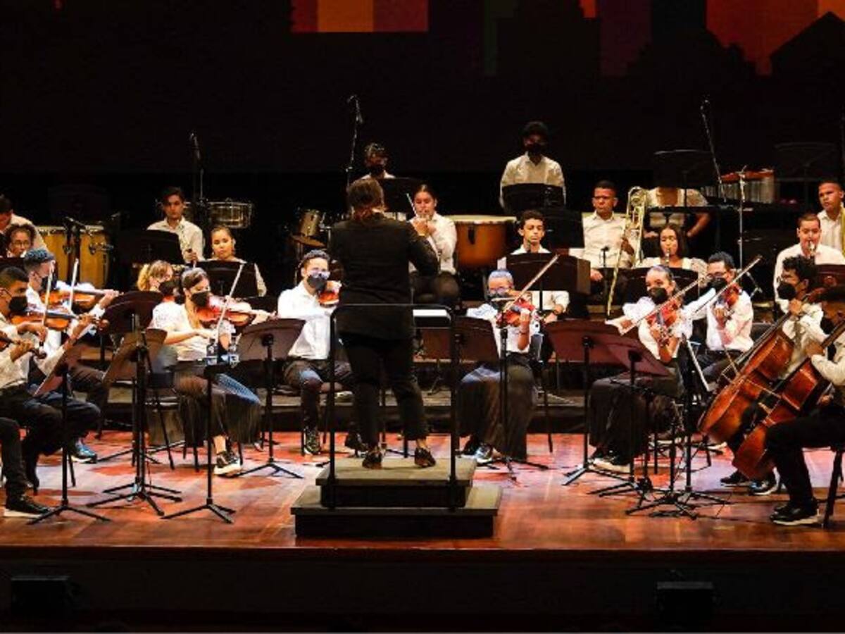Orquesta Sinfónica de Cartagena recibe a la directora venezolana Glass Marcano