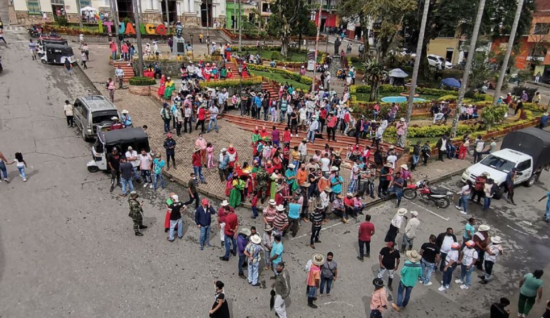 Las pruebas para las personas no han podido ingresar al pueblo vía aérea por la mala calidad del clima.