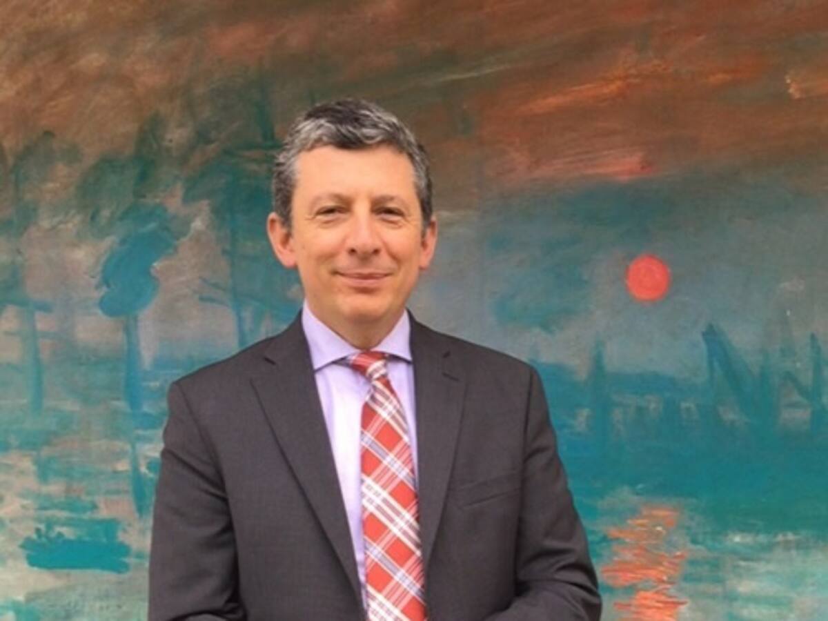 Los profesores de la Universidad del Rosario cuestionan al rector en Caracol Radio